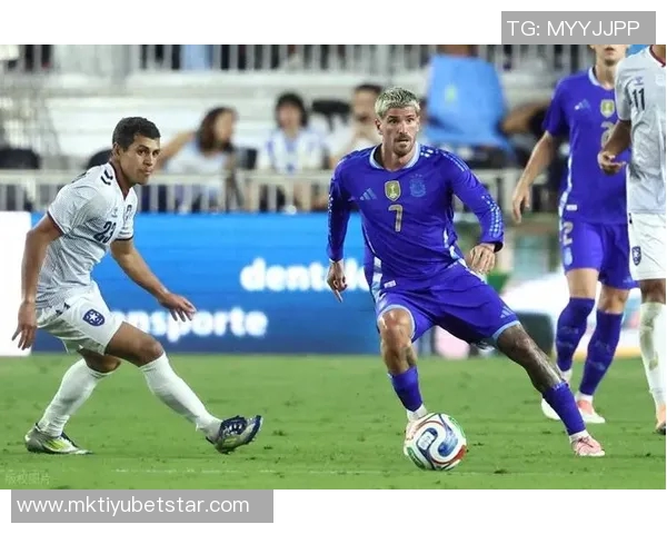 阿根廷半场领先波多黎各梅西助攻蒙铁尔破门并两度攻入精彩进球